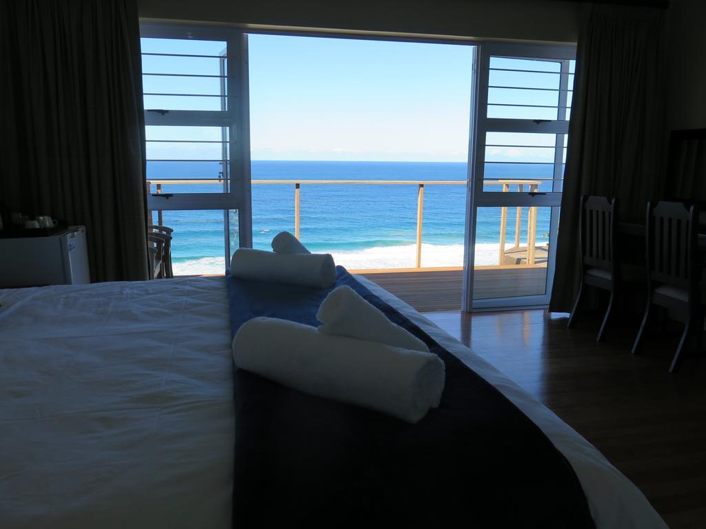 The Tides Inn Bed And Breakfast Durban Room photo